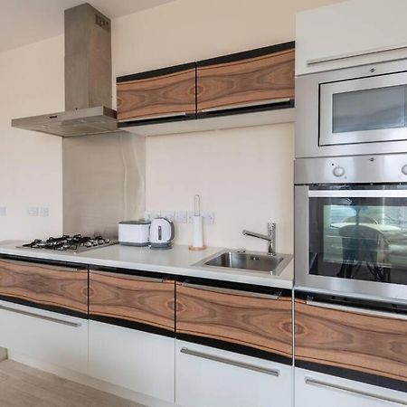 Castlebank House Flats, Дингуолл Экстерьер фото
